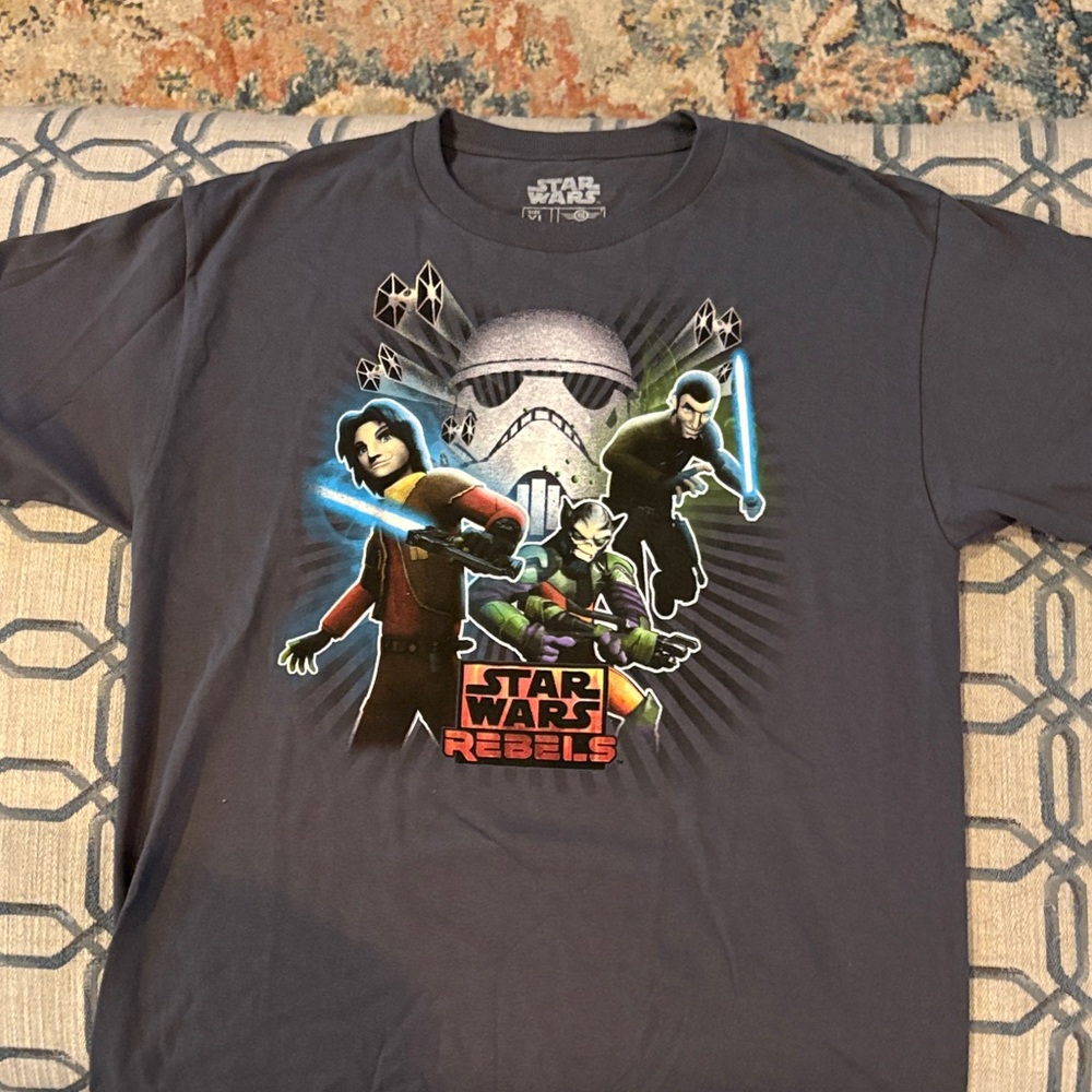 Star Wars Rebels Gray T-Shirt with Characters